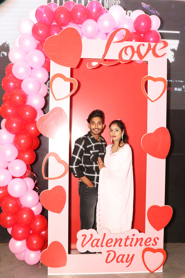 Capturing Love: Click and Tag Contest - 9th - 14th February 2024